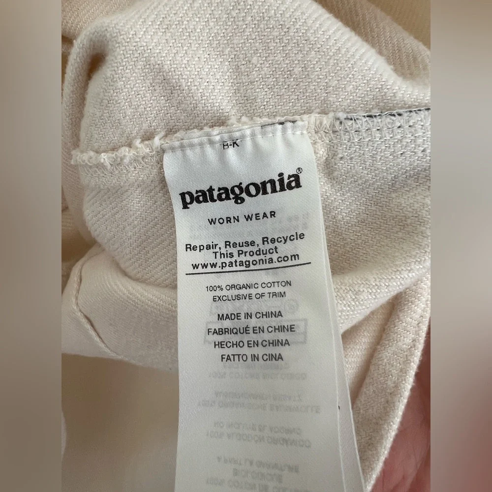 Patagonia Women’s Cream Button-Up Jacket Size Small - Picture 5 of 5